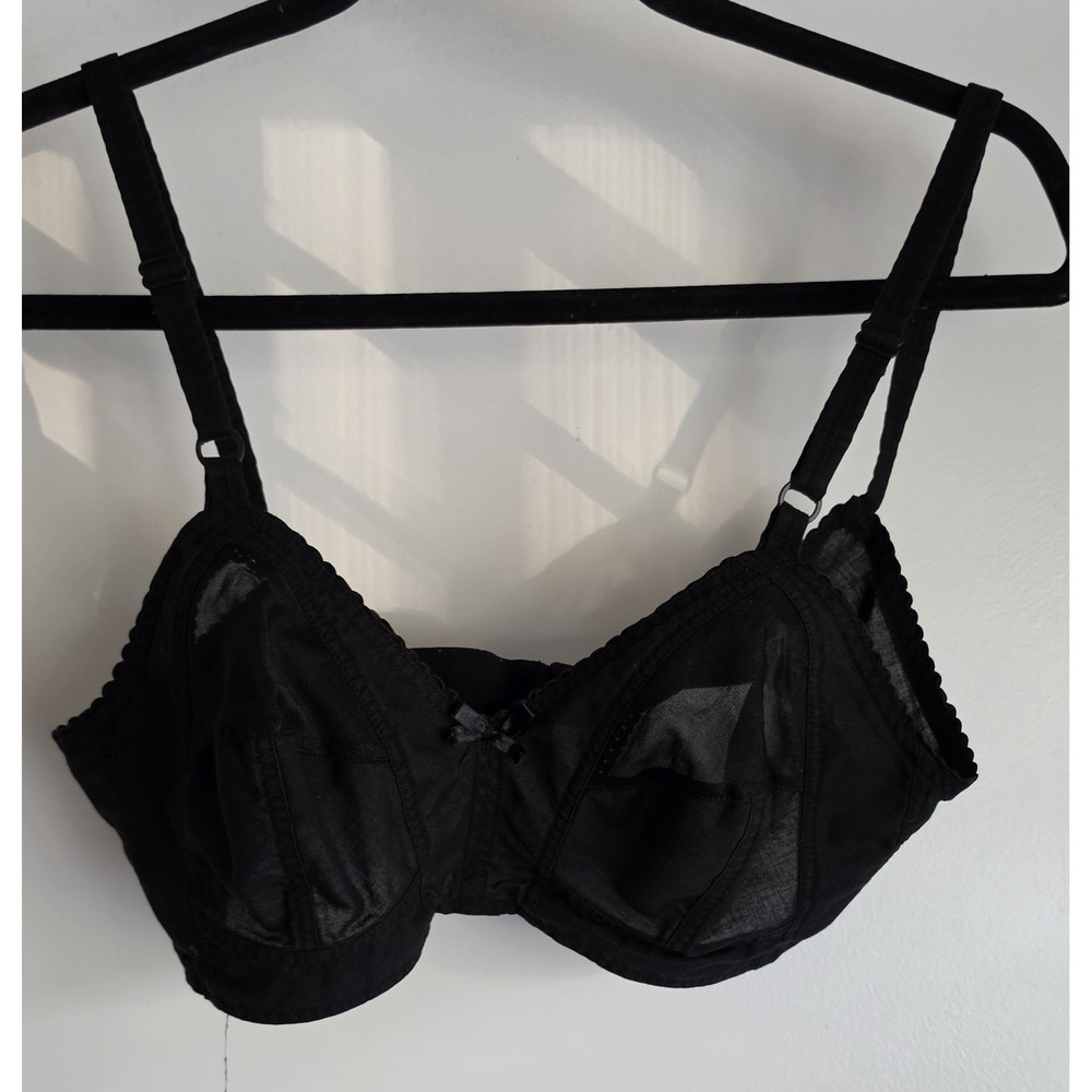Peter Pan Bra Women's 36B Black Solid Cotton Blend Wireless T-Shirt
